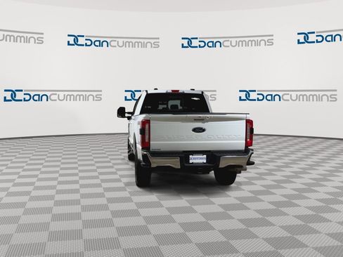 Used 2024 Ford F250 Lariat AWD/4WD image 7