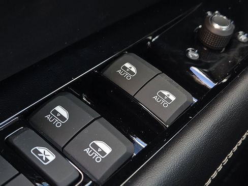 New 2026 Jeep Grand Wagoneer Limited image 17