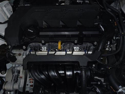 Used 2021 Hyundai Venue SEL w/ Cargo Package image 30