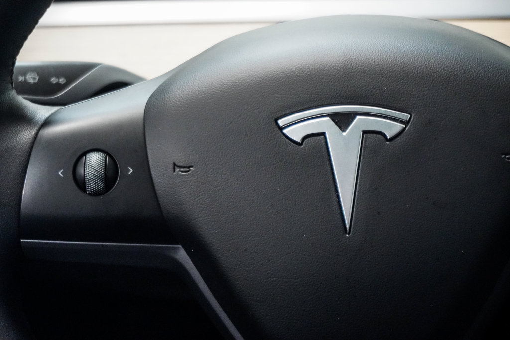 Used 2023 Tesla Model 3 Standard Range RWD image 15