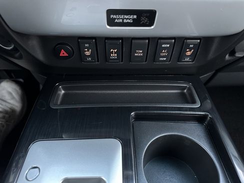 Used 2015 Nissan Titan PRO-4X w/ Pro-4x Luxury Package image 12