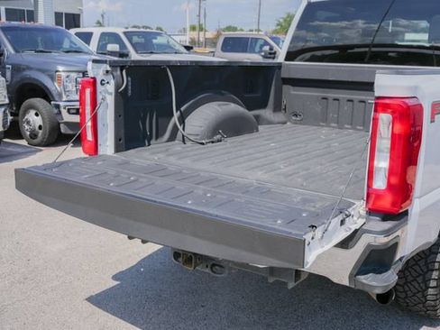 Used 2023 Ford F250 XLT w/ FX4 Off-Road Package AWD/4WD image 10