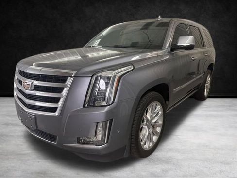 Used 2019 Cadillac Escalade Premium Luxury RWD image 5