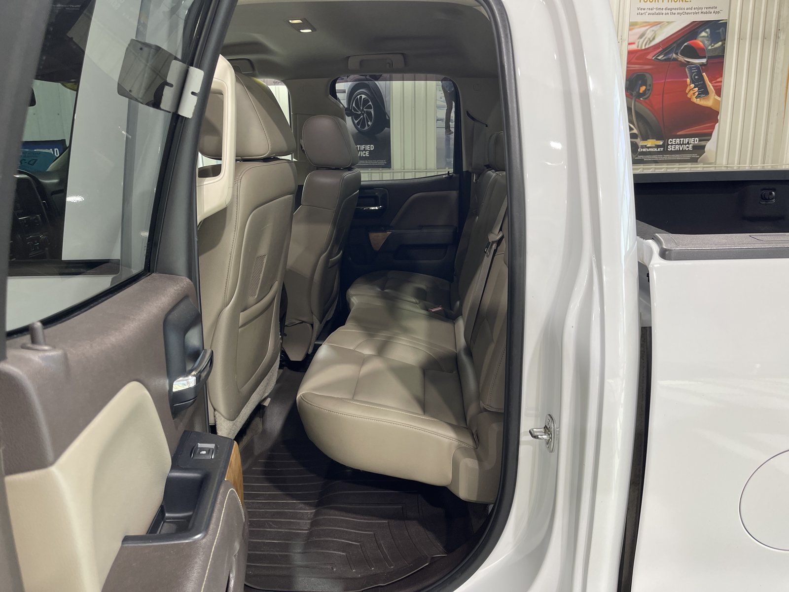 Used 2014 Chevrolet Silverado 1500 LTZ AWD/4WD image 12