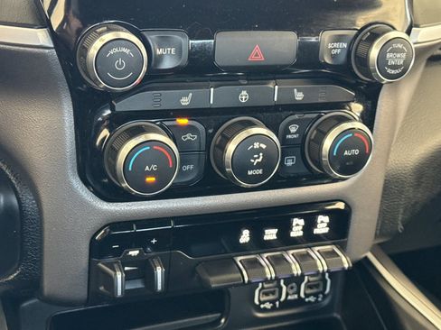 Used 2022 RAM 1500 Big Horn AWD/4WD image 20