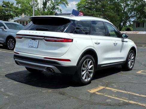 Used 2022 Lincoln Corsair AWD w/ Premium Package image 7