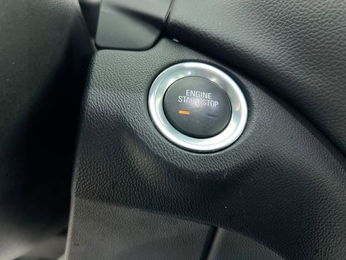 Used 2022 Chevrolet Equinox LT image 21