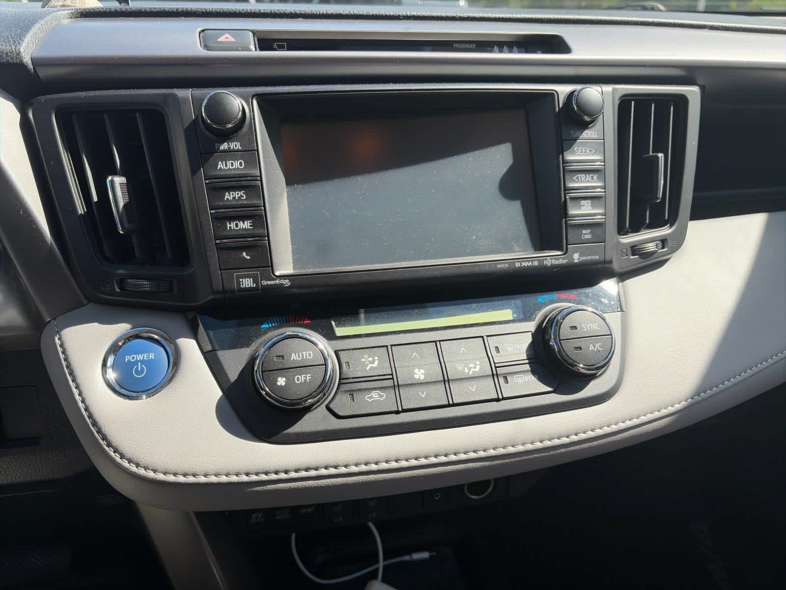 Used 2018 Toyota RAV4 Limited w/ Advanced Technology Package AWD/4WD image 11