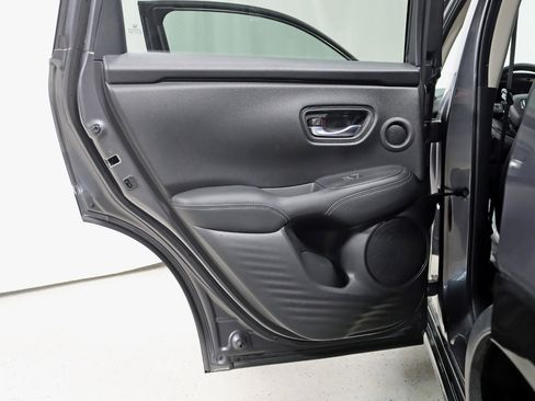 Used 2024 Honda HR-V EX-L image 31