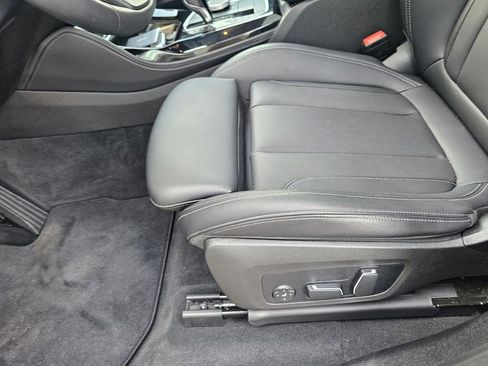 Used 2024 BMW X4 xDrive30i w/ Parking Assistance Package AWD/4WD image 17