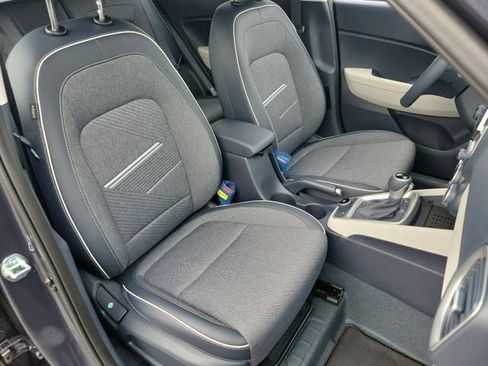 New 2026 Hyundai Venue SEL FWD image 17