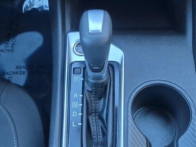 Used 2025 Nissan Altima 2.5 SV FWD image 12
