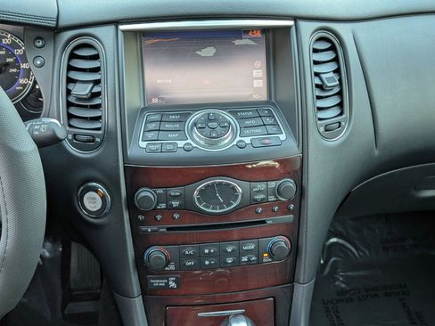 Used 2016 INFINITI QX50 AWD w/ Deluxe Touring Package image 28