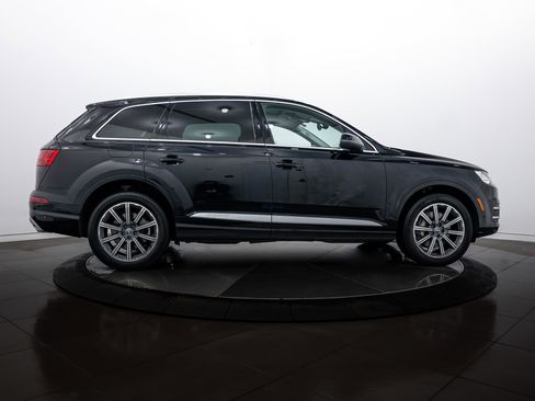Used 2019 Audi Q7 3.0T Premium Plus image 3