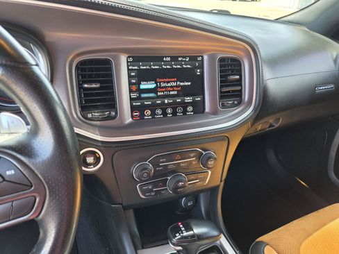 Used 2022 Dodge Charger R/T w/ Plus Group RWD image 19