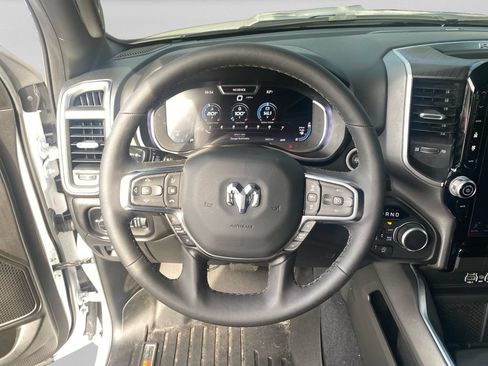 Used 2025 RAM 1500 Big Horn AWD/4WD image 12