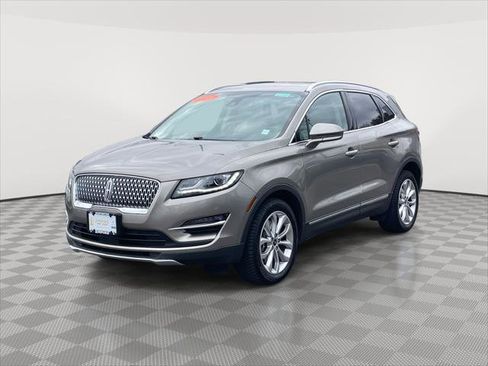 Used 2019 Lincoln MKC Select w/ Select Plus Package image 3