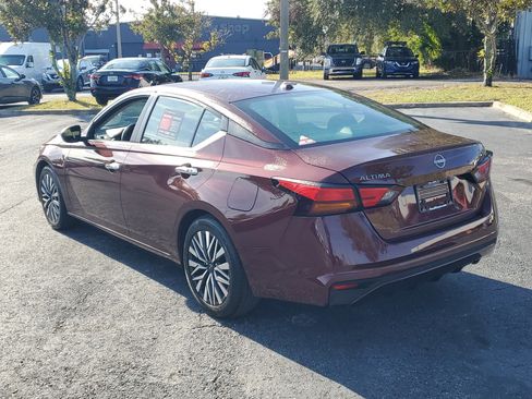 Certified 2024 Nissan Altima 2.5 SV image 8