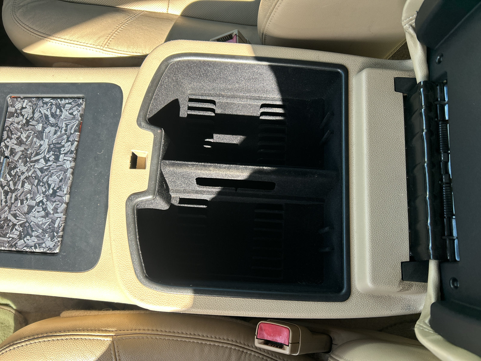 Used 2009 Chevrolet Avalanche LTZ AWD/4WD image 14