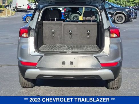 Used 2023 Chevrolet TrailBlazer LT w/ Convenience Package AWD/4WD image 29