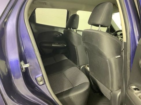 Used 2015 Nissan Juke S FWD image 30