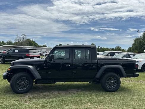 New 2026 Jeep Gladiator Sport AWD/4WD image 15