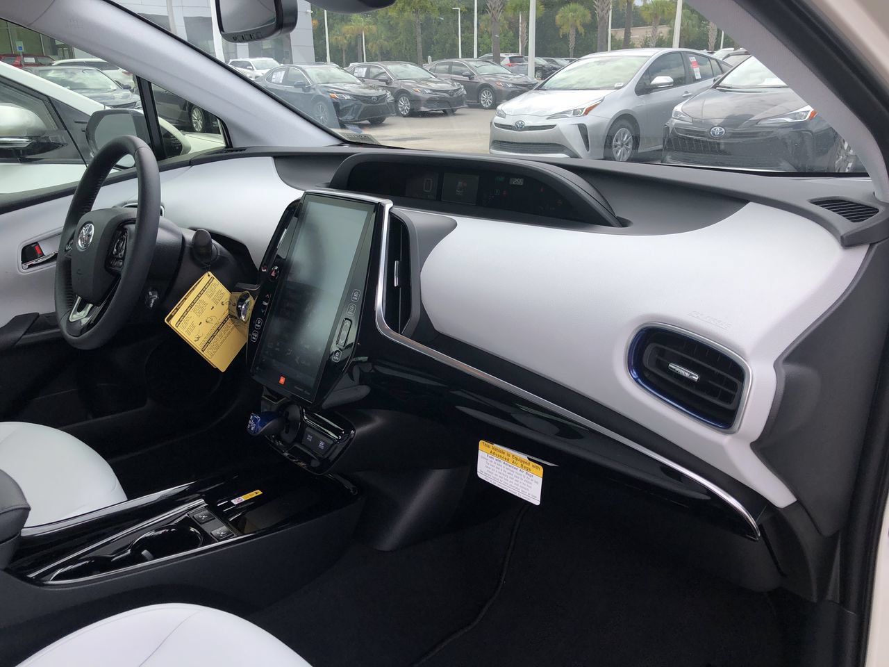 Used 2020 Toyota Prius Limited FWD image 42