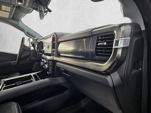 Certified 2024 Ford F250 Lariat w/ Lariat Ultimate Package image 23