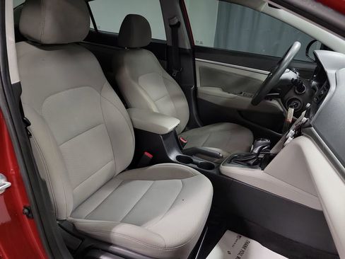 Used 2019 Hyundai Elantra SEL image 25