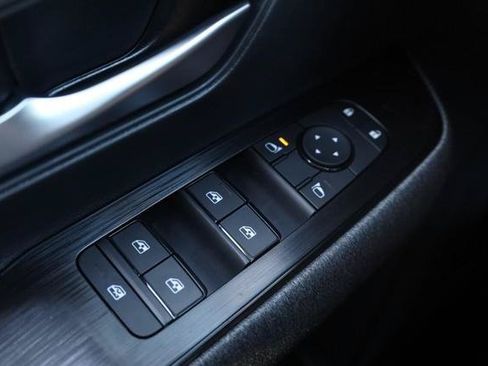 New 2026 Nissan Kicks SV AWD/4WD image 18