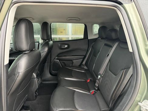 Used 2020 Jeep Compass Limited AWD/4WD image 10