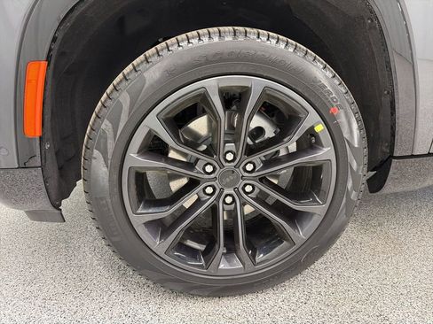 New 2026 Jeep Grand Wagoneer Summit image 12