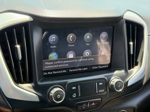 Used 2022 GMC Terrain SLE w/ Driver Convenience Package FWD image 10