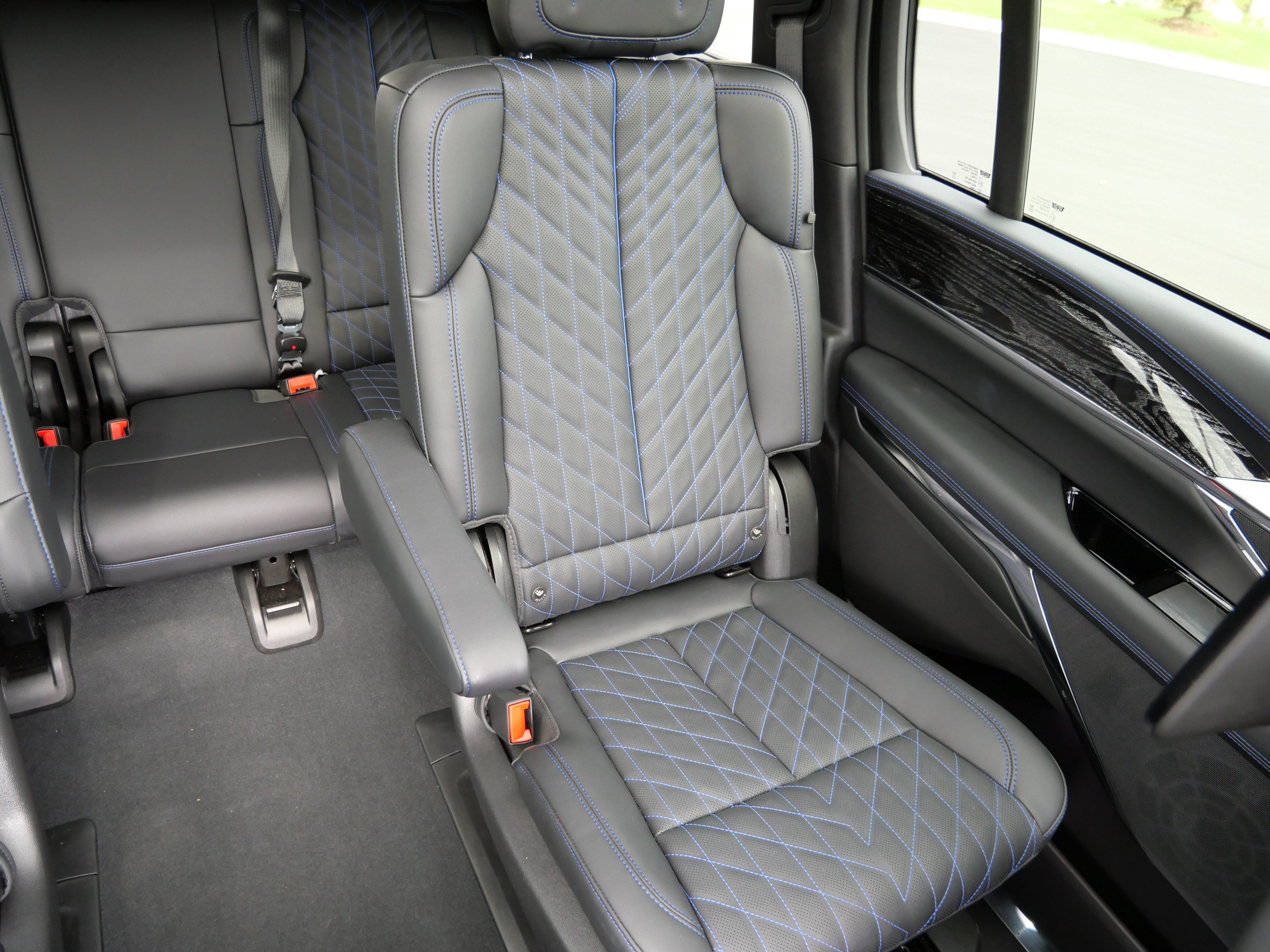 Used 2026 Cadillac Escalade IQ Luxury 1 w/ LPO, Floor Liner Package AWD/4WD image 15