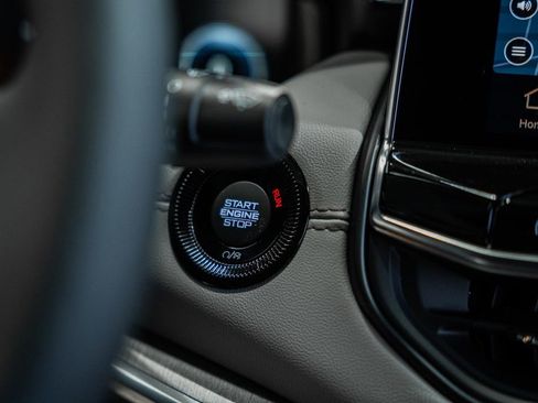 New 2026 Jeep Compass Limited w/ Sun, Sound & Navigation Group image 23