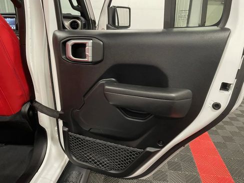 Used 2019 Jeep Wrangler Unlimited Sport S image 45