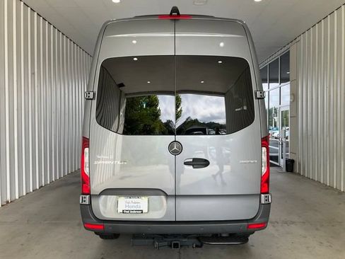 Used 2024 Mercedes-Benz Sprinter 2500 image 18