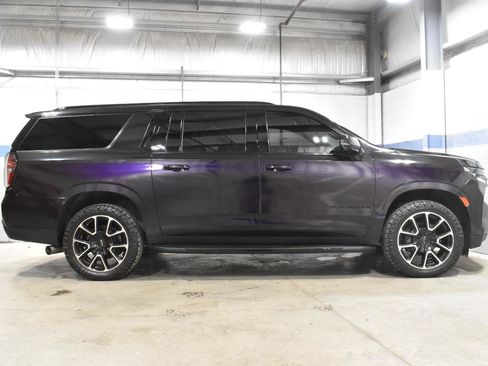 Used 2022 Chevrolet Suburban RST w/ Luxury Package AWD/4WD image 27