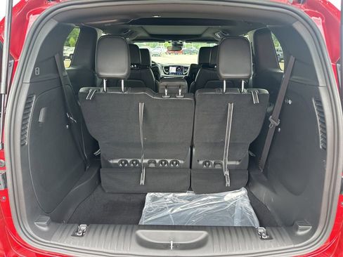 New 2026 Chrysler Pacifica Select image 9