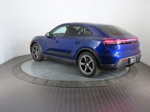 Certified 2025 Porsche Macan Electric RWD image 3