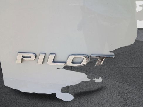 Used 2021 Honda Pilot Special Edition image 9