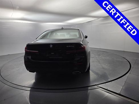 Certified 2023 BMW 530e w/ Premium Package image 10
