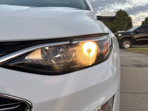 Used 2024 Chevrolet Malibu LT image 10