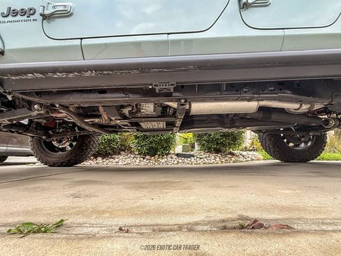 Used 2023 Jeep Gladiator Sport AWD/4WD image 67