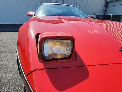 Used 1990 Chevrolet Corvette Convertible RWD image 12