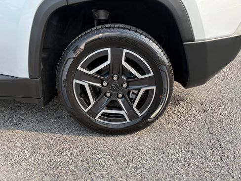 New 2026 Jeep Cherokee Limited AWD/4WD image 10