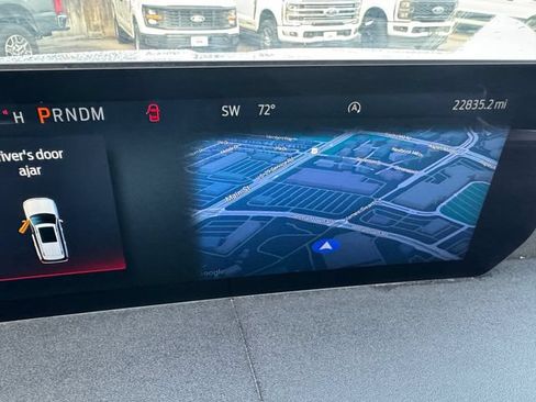 Used 2025 Ford Expedition Platinum AWD/4WD image 27