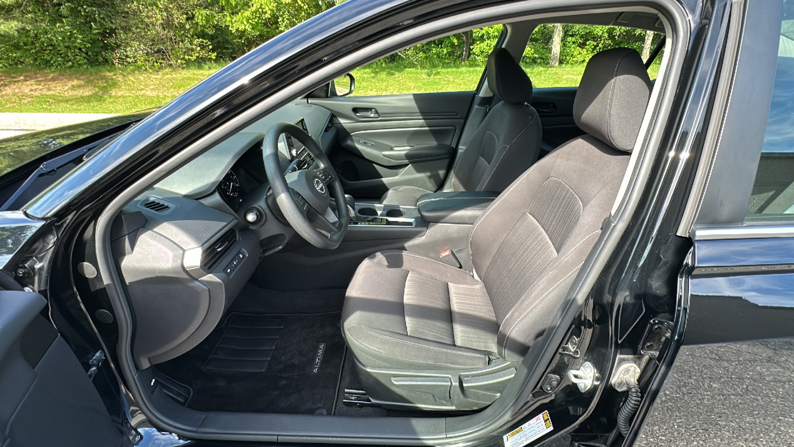 Certified 2023 Nissan Altima 2.5 S FWD image 11