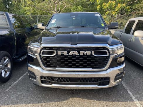 Used 2025 RAM 1500 Big Horn AWD/4WD image 2