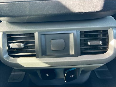 Used 2021 Ford F150 Lariat w/ Equipment Group 502A High image 28